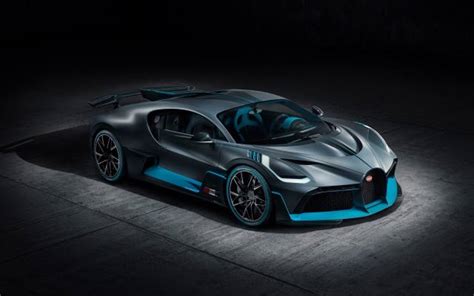 Tapeta na monitor Auta Bugatti Divo rear view nové hypercar