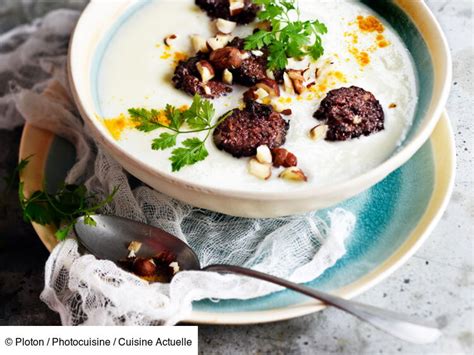 Velouté de chou fleur au boudin noir noisettes et cerfeuil facile