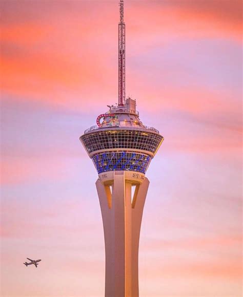 Tourists are shocked by the prices at la comedy club las vegas 36