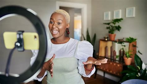 partnering  influencers     promote  brand mynzte
