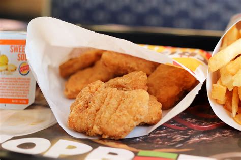 Why Are Burger King Nuggets So Cheap Secret Behind It Thefoodxp