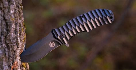 Combat Knives - Your Emergency Tool - Off-Grid Knives