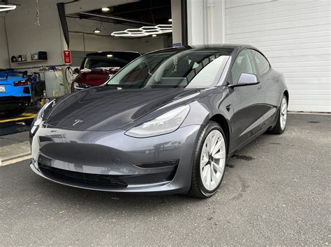 2021 Tesla Model 3 Grey Metallic DETAILERSHIP