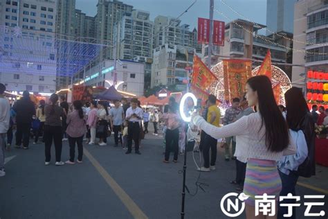 南宁高新区第一个网红夜市开业 “夜经济”升腾城市烟火气腾讯新闻