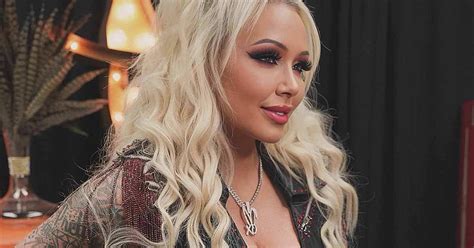 Bunnie XO Embraces Her Natural Beauty With Her No Makeup Look