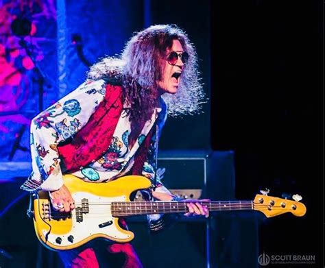 Glenn Hughes Lendário baixista anuncia 6 datas no Brasil Fanzine