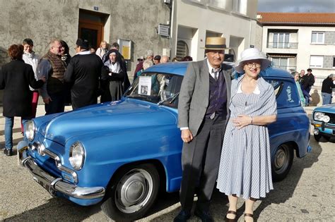 Saint Just Malmont Rallye des automobiles anciennes 50 véhicules