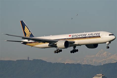 9V SWH Boeing 777 312 ER Singapore Airlines Cn 34573 615 Flickr