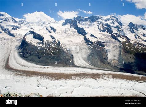 Hanging valley glacier hi-res stock photography and images - Alamy