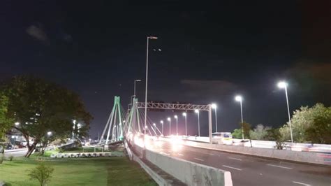 Ponte Da Passagem Novamente Iluminada 72 Horas Depois De Sofrer