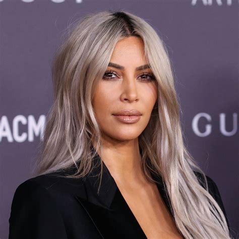 Kim Kardashian Shows Off Her Hourglass Figure In A Tiny T Shirt And