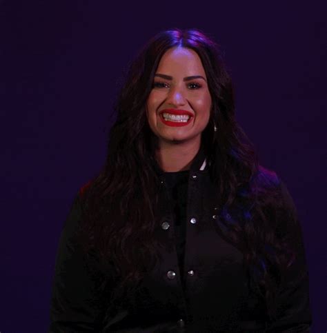 Demi Lovato GIFs - Find & Share on GIPHY