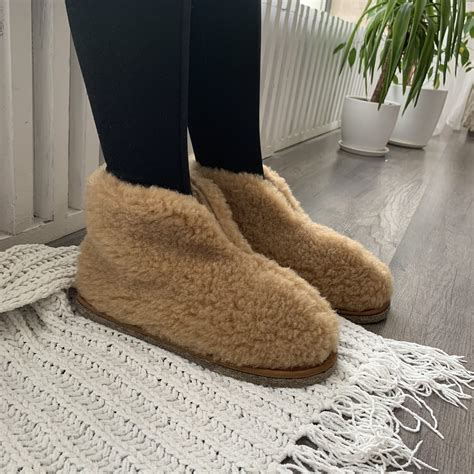 Тапочки женские из овечьей шерсти на войлочной подошве «Чуни» 104 | Tapmoda