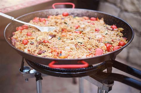 How To Cook The Perfect Paella Recipe