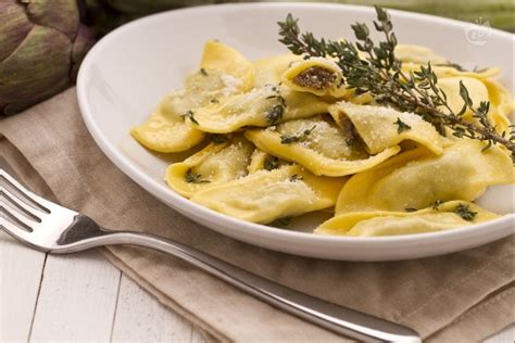 Ricetta Ravioli Ai Carciofi Al Profumo Di Timo La Ricetta Di