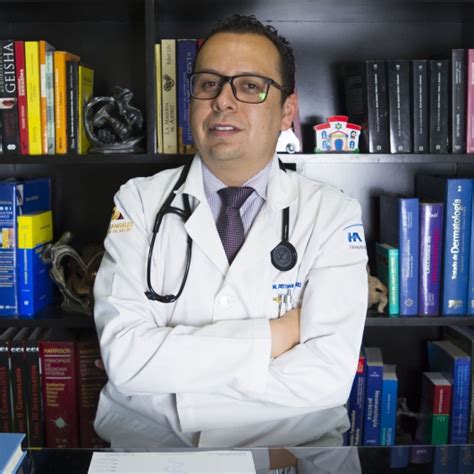 Dr Cristhian Zamudio Ruiz opiniones Médico general Uriangato