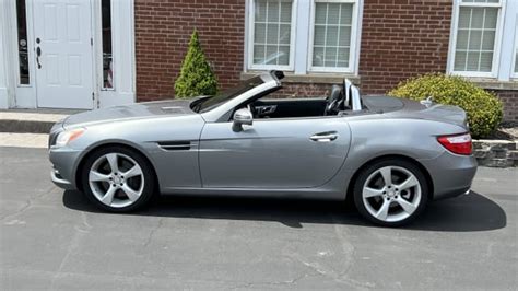 2012 Mercedes-Benz SLK350 Convertible at Indy 2023 as K6 - Mecum Auctions