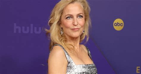 Sao Phim Sex Education Tu I V N P H T H N Nh G I Hai M I Nh Th C Hi N Vi C U T M T P