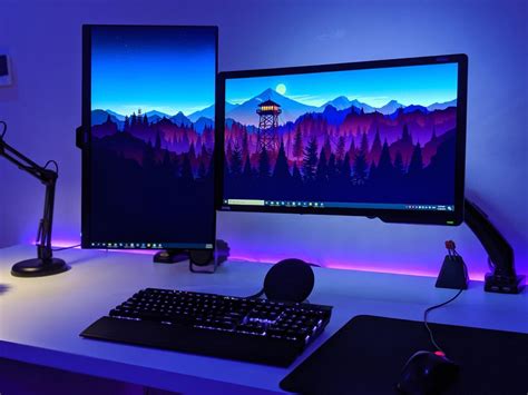What Are Vertical Monitors Used For? The Complete Guide - Market Intuitive