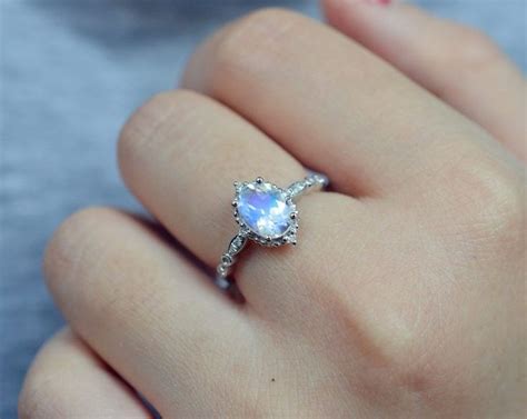 Vintage Moonstone Ring Catherine Sunday Island Moonstone