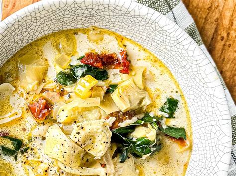 Lemony Tuscan Artichoke Soup • 30 Minutes