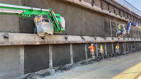 Caltrans District 7 On Twitter On I 5 In Castaic Crews Are Repairing