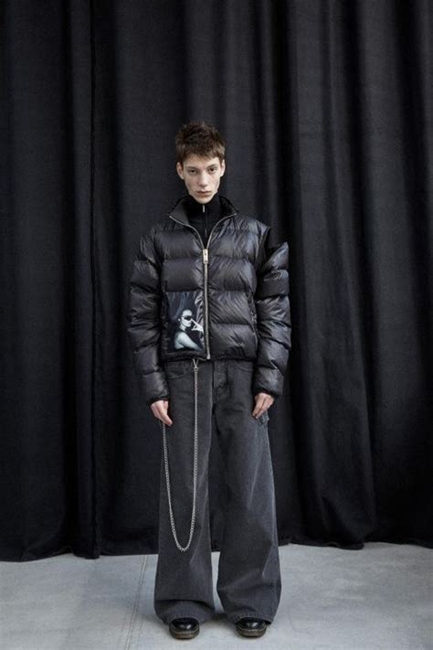 Pin by YINGYI LU on 摄影 | Soviet fashion, High fashion street style ...