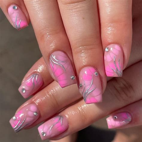 25 Cute Pink Nails