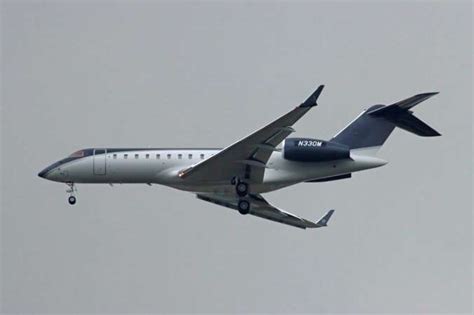 Aviation photographs of Registration: N330M : ABPic
