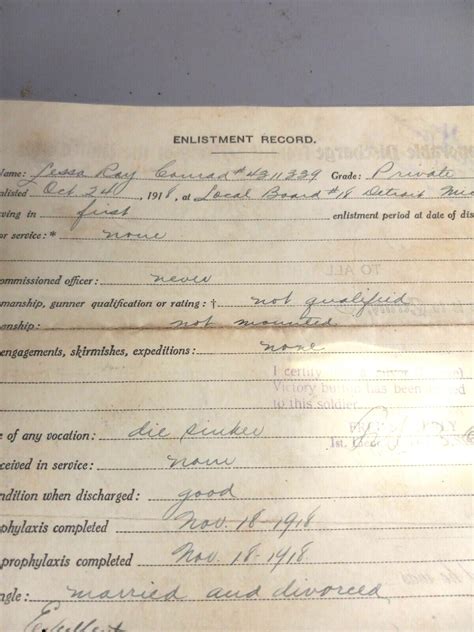 L👀K WWI Army Honorable Discharge Paper/Service Record Lessa Ray Courad