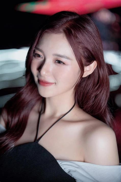 Nữ MC hot nhất Liên Quân Mobile khoe nhan sắc xinh đẹp trước thềm giải đấu lớn nhất năm APL 2022