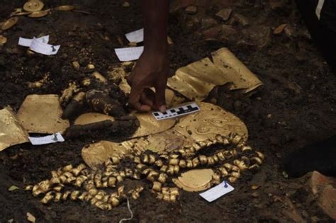 Ancient Tomb Filled With Gold Treasure Discovered In Panama