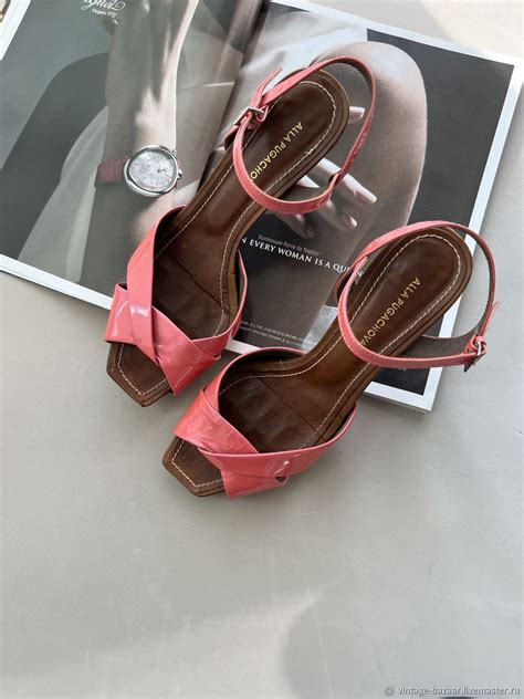 Винтаж: Совершенные босоножки на все времена! Наследие для музеев обуви ...