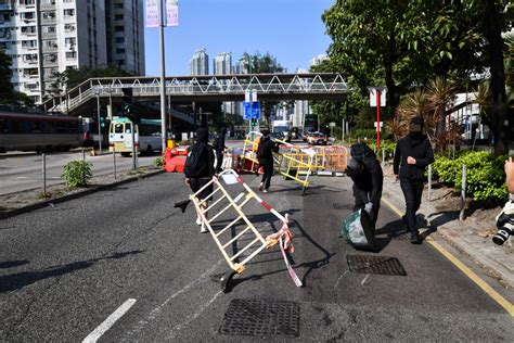 【修例風波】跟車工屯門堵路罪成 判80小時社服令 星島日報