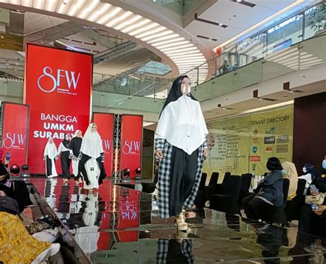 Brand Prita Amiroh Semarakkan Surabaya Fashion Week Dengan Tema