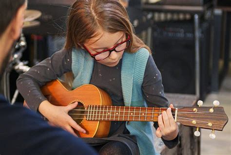 Gitarre Virtuosa Musik Tanz Und Kulturschule In W Lfrath