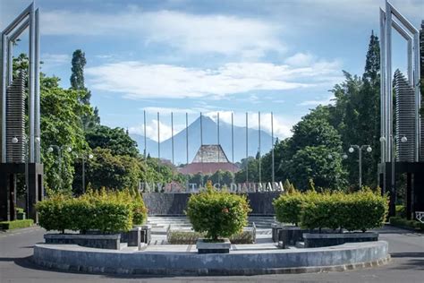 Masuk Besar Dunia Ini Universitas Terbaik Di Indonesia Versi Qs