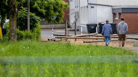 Tote 19 Jährige auf Schulhof entdeckt 17 Jähriger festgenommen NOZ