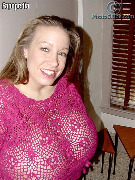 Chelsea Charms Nude Onlyfans Leaks Photo Fapopedia