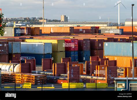 Peel Ports M Liverpool Deep Water Shipping Container Terminal Qui