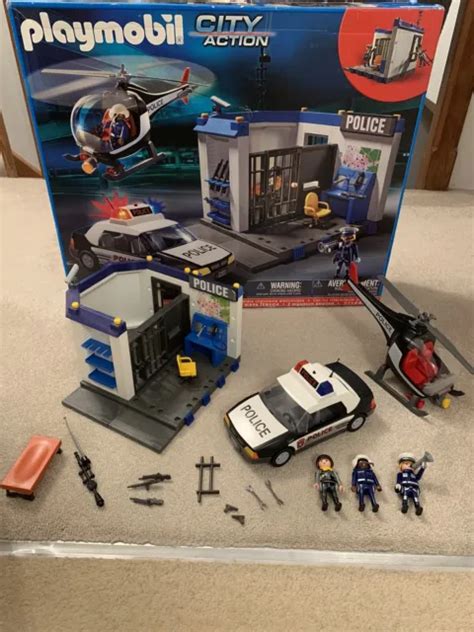 PLAYMOBIL CITY ACTION Police Station Car Helicopter Set 5607 Age 4