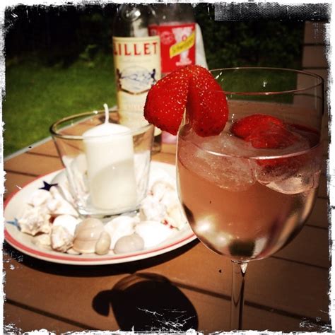 Lillet Mit Russian Wild Berry Muddis Kochen