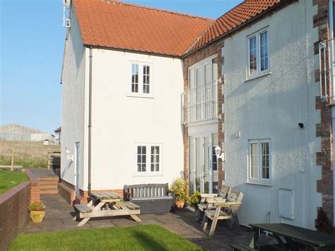 The 10 Best Bridlington Holiday Cottages Guest Houses With Prices