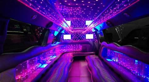 What Size Party Bus Do You Really Need? | Blue Streak Limousine