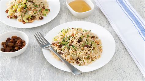 Brown Rice with Honey Nut Dressing | Success® Rice