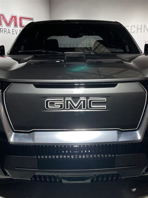 Interesting Facts About The GMC Sierra Electric Truck - Electricfuturee