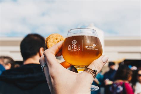 The Best Beers To Pair With Your Favorite Girl Scout Cookies