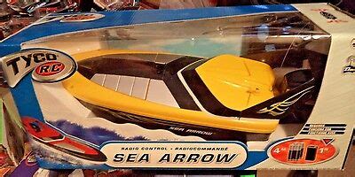 TYCO R C SEA ARROW 27MHZ RADIO CONTROL BOAT B5129 YELLOW BLACK NEW