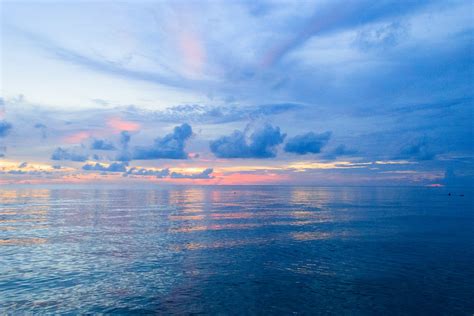 Ocean View During Sunset · Free Stock Photo