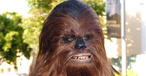 Chewbacca Actor Sends Sweet Note To Young Star Wars Fan Grieving